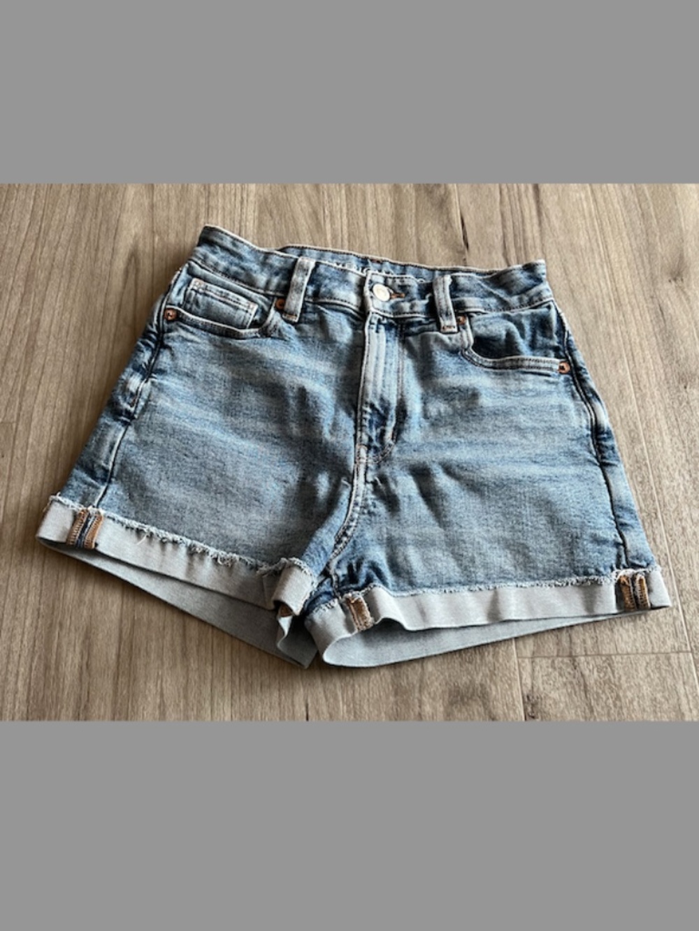 American Eagle Mom Shorts Denim (US 0, Women, Light Medium Blue)